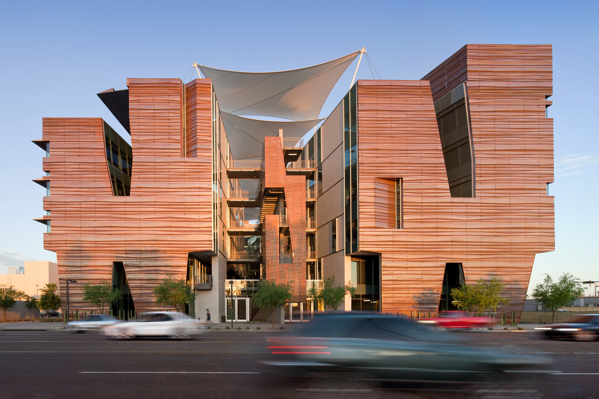 Phoenix Biomedical Campus – Health Sciences Education Building